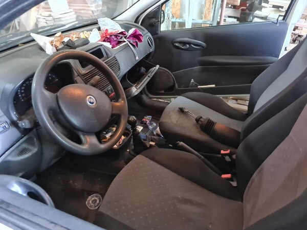 4#5570 Autocarro Fiat Punto in vendita - foto 10