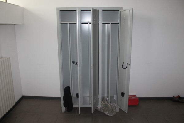 26#5571 Arredamento da ufficio in vendita - foto 12