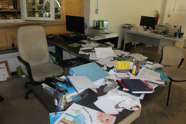34#5571 Arredamento ufficio e attrezzatura elettronica in vendita - foto 5