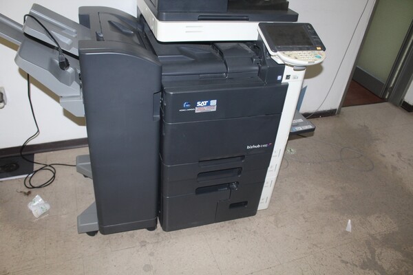 34#5571 Arredamento ufficio e attrezzatura elettronica in vendita - foto 10