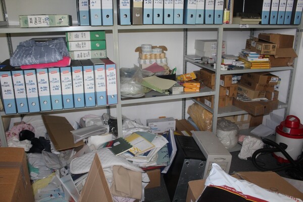 35#5571 Arredamento ufficio e attrezzatura elettronica in vendita - foto 12
