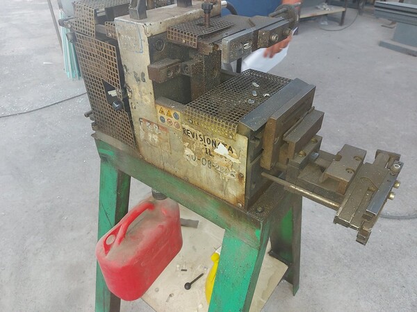 2#5574 Attrezzature per la lavorazione del ferro in vendita - foto 50