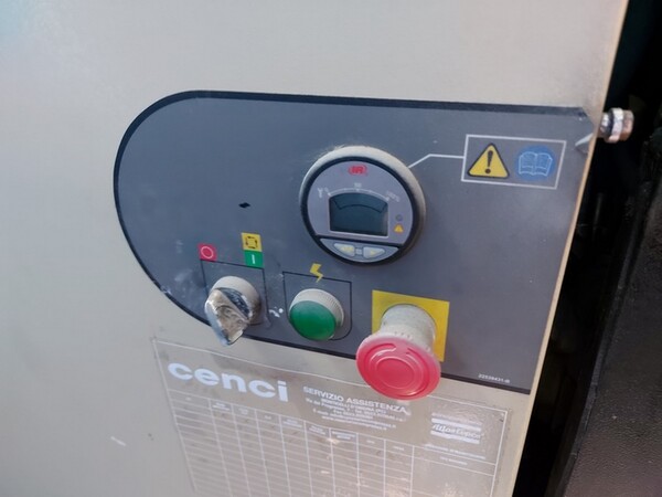 4#5576 Compressore Ingersoll e essicatore Tem in vendita - foto 9