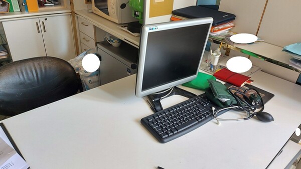 4#5577 Arredi e attrezzature elettroniche da ufficio in vendita - foto 1