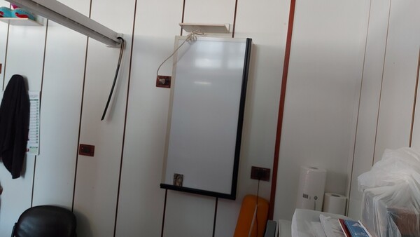 5#5577 Arredi da ufficio e materiale per fisioterapia in vendita - foto 8