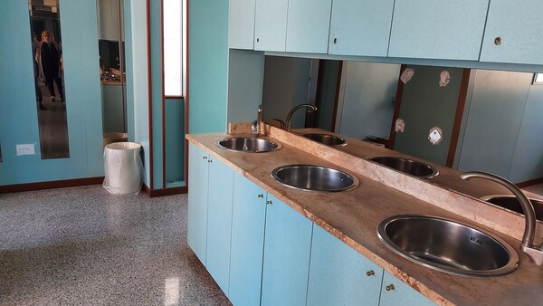 5#5577 Arredi da ufficio e materiale per fisioterapia in vendita - foto 22