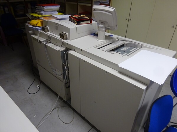 10#5579 Arredamento e attrezzature ufficio in vendita - foto 11