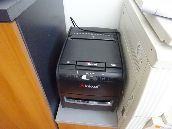10#5579 Arredamento e attrezzature ufficio in vendita - foto 28