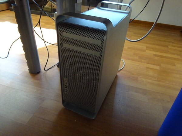 10#5579 Arredamento e attrezzature ufficio in vendita - foto 29