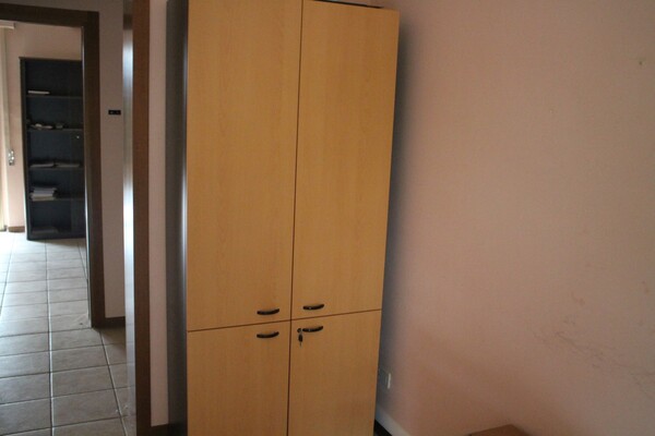 2#5589 Arredamento ufficio in vendita - foto 104