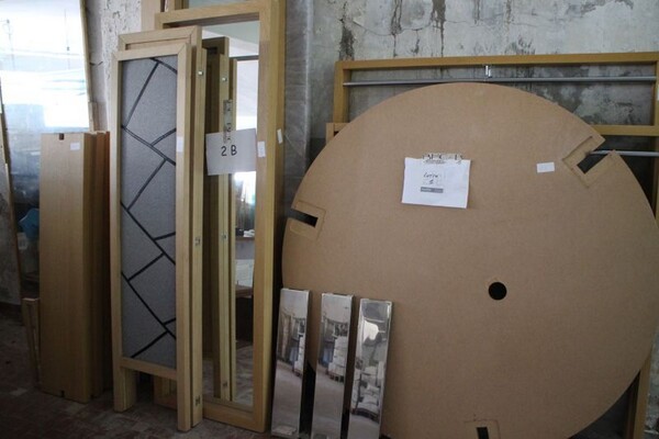 1#5591 Accessori per confezionamento di capi e attrezzature elettroniche in vendita - foto 2