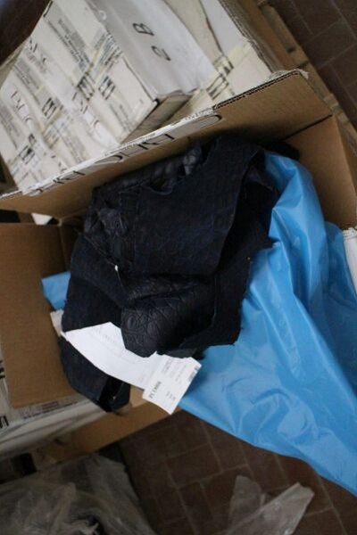 1#5591 Accessori per confezionamento di capi e attrezzature elettroniche in vendita - foto 6