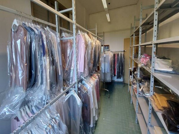 4#5591 Abbigliamento Donna in vendita - foto 34
