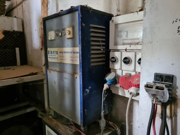 13#5592 Transpallet elettrici Lifter e Carre in vendita - foto 19