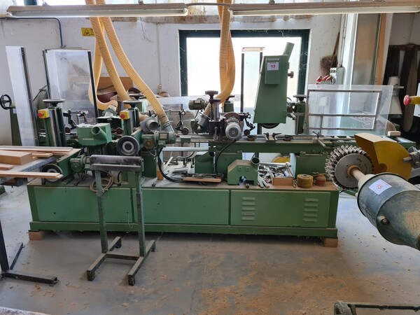 4#5592 Levigatrice Framar e lampada alogena in vendita - foto 1