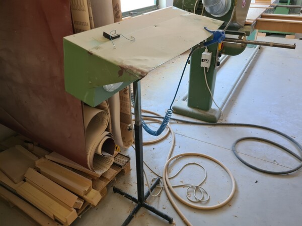 4#5592 Levigatrice Framar e lampada alogena in vendita - foto 3