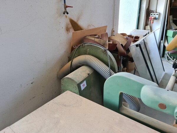 4#5592 Levigatrice Framar e lampada alogena in vendita - foto 13