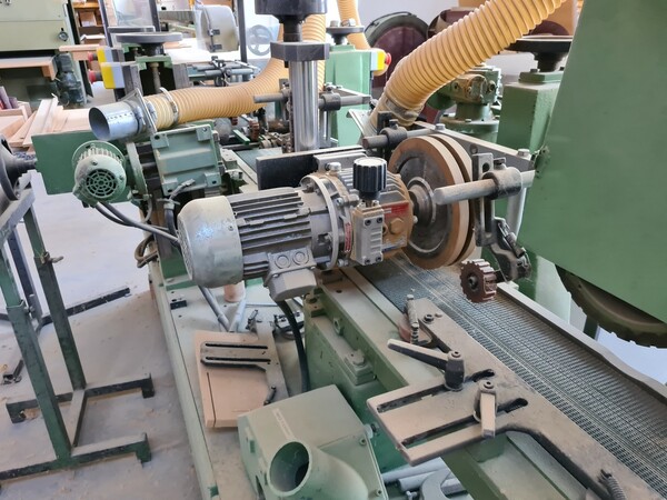 4#5592 Levigatrice Framar e lampada alogena in vendita - foto 16