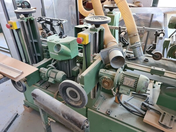 4#5592 Levigatrice Framar e lampada alogena in vendita - foto 17