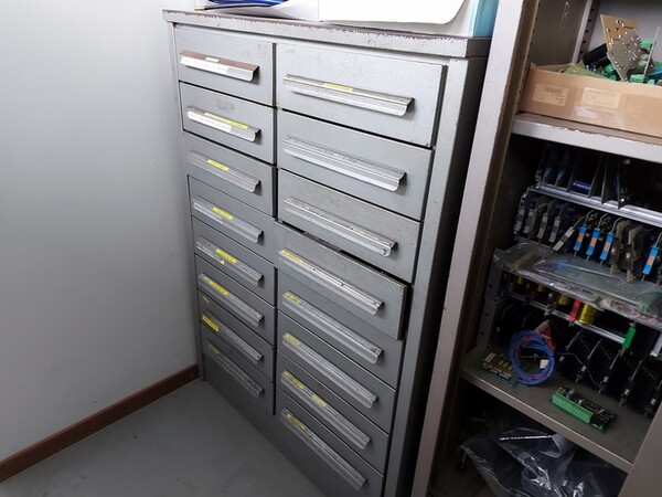 5#5598 Magazzino per costruzione saldatrici al plasma e schede elettroniche in vendita - foto 46