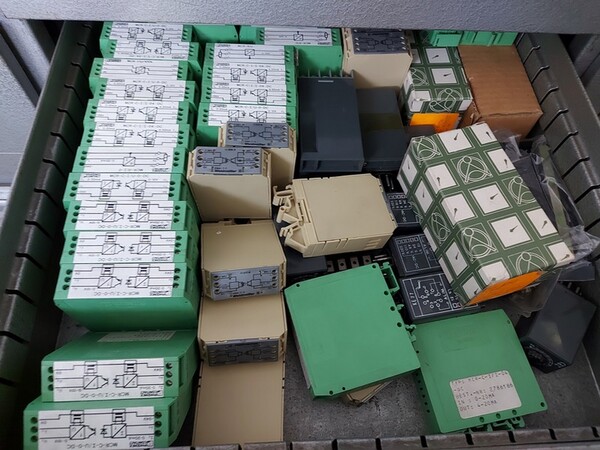 5#5598 Magazzino per costruzione saldatrici al plasma e schede elettroniche in vendita - foto 49