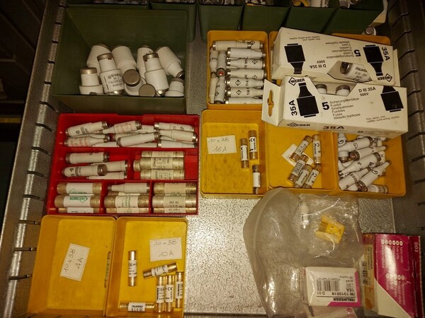 5#5598 Magazzino per costruzione saldatrici al plasma e schede elettroniche in vendita - foto 76