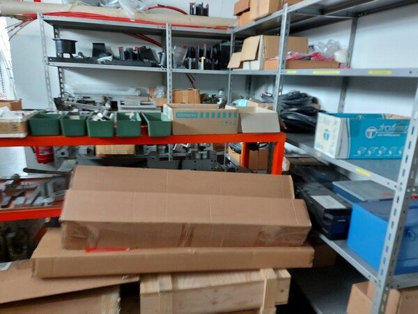 5#5598 Magazzino per costruzione saldatrici al plasma e schede elettroniche in vendita - foto 135