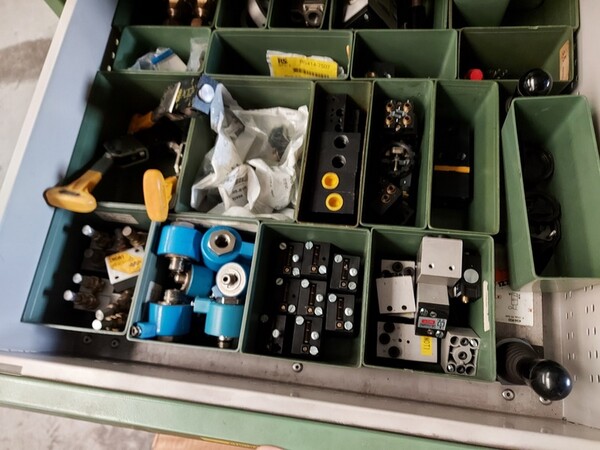 5#5598 Magazzino per costruzione saldatrici al plasma e schede elettroniche in vendita - foto 151