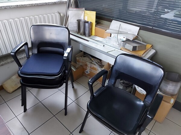 6#5598 Arredi e attrezzature da ufficio in vendita - foto 21