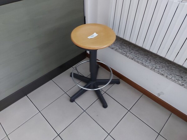 6#5598 Arredi e attrezzature da ufficio in vendita - foto 30
