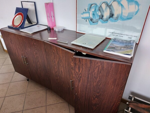 6#5598 Arredi e attrezzature da ufficio in vendita - foto 41