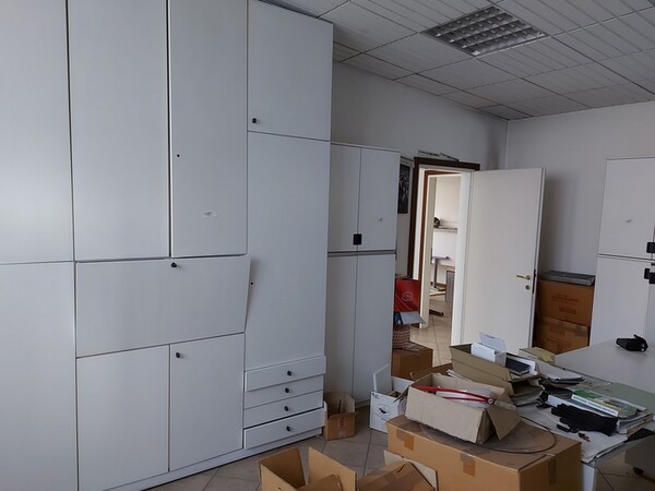 6#5598 Arredi e attrezzature da ufficio in vendita - foto 45