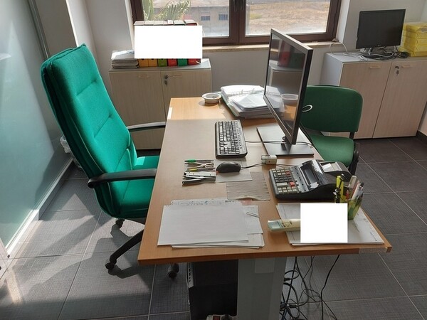 1#5602 Arredi ed attrezzature da ufficio in vendita - foto 6