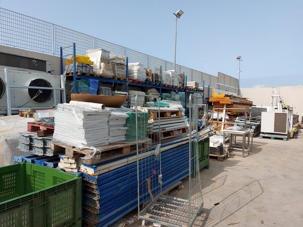 3#5602 Scaffalatura e carrelli in vendita - foto 5