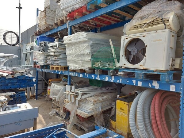 3#5602 Scaffalatura e carrelli in vendita - foto 10