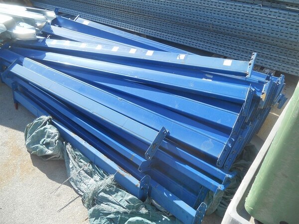 3#5602 Scaffalatura e carrelli in vendita - foto 23