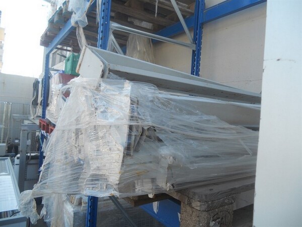 3#5602 Scaffalatura e carrelli in vendita - foto 32