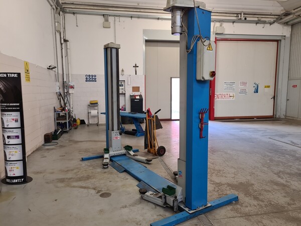 Attrezzatura meccanica in vendita
