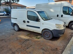 Fiat Dobl truck and Volkswagen car - Lot 0 (Auction 5610)