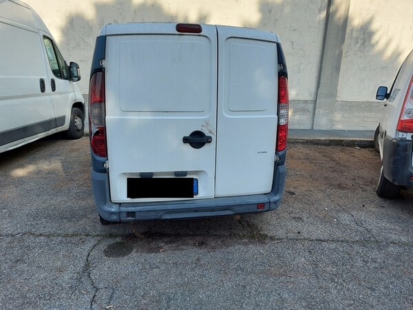 1#5610 Autocarro Fiat Doblò e autovettura Volkswagen in vendita - foto 29