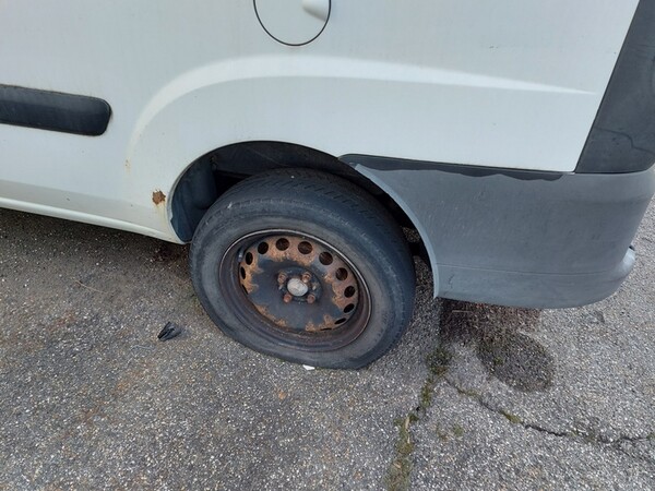 1#5610 Autocarro Fiat Doblò e autovettura Volkswagen in vendita - foto 30