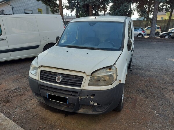 1#5610 Autocarro Fiat Doblò e autovettura Volkswagen in vendita - foto 32