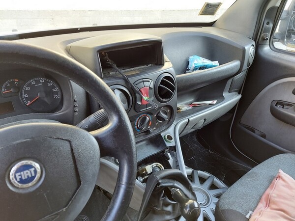 1#5610 Autocarro Fiat Doblò e autovettura Volkswagen in vendita - foto 42