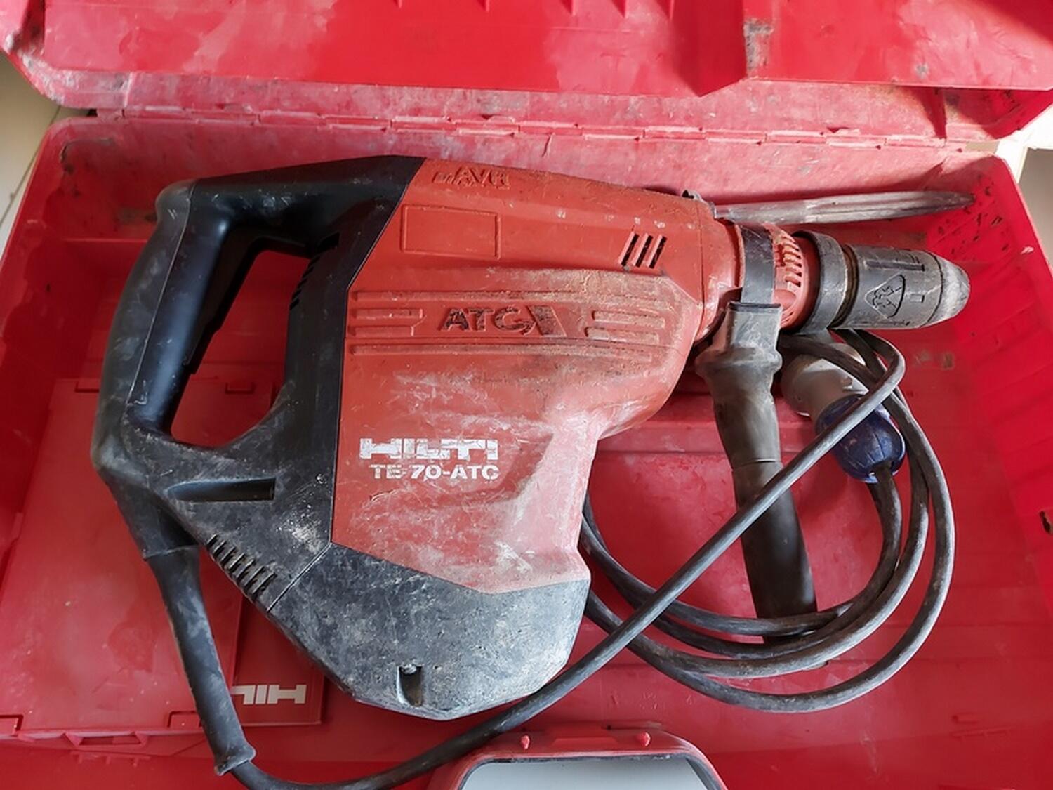 Lot Hilti rotary hammers and breakers