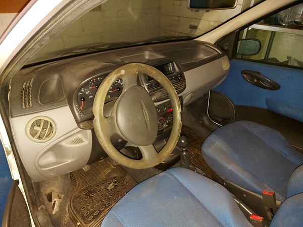 2#5611 Autoveicolo Fiat Punto El in vendita - foto 4