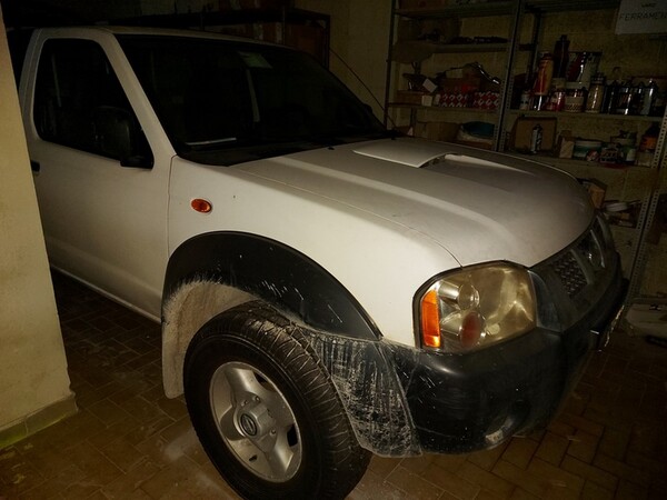 4#5611 Autocarro Nissan King Cab in vendita - foto 1