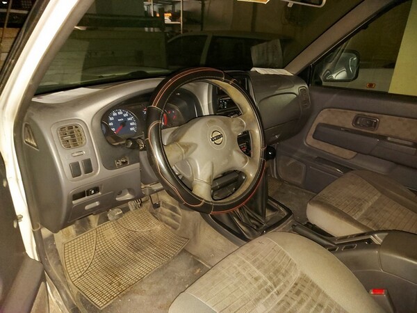 4#5611 Autocarro Nissan King Cab in vendita - foto 5