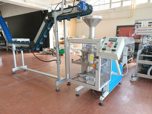 3#5613 Macchina confezionatrice verticale per imballaggio funzionante ATC in vendita - foto 1