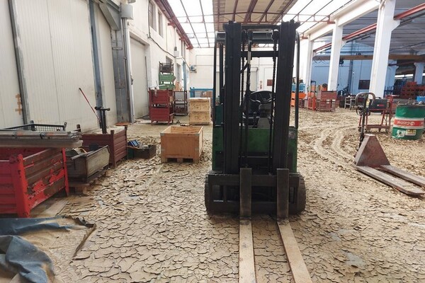 5#5619 Autocarro Renault e mezzi di sollevamento interno in vendita - foto 4