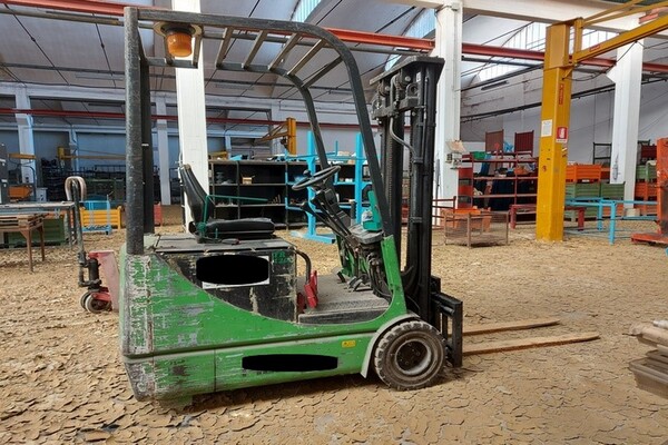 5#5619 Autocarro Renault e mezzi di sollevamento interno in vendita - foto 5
